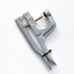 Установщик пластиковых кнопок Установщик пластиковых кнопок