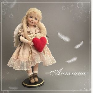 Ангелина (бежево-розовый наряд)