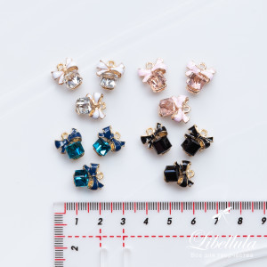 Бант с кристаллом