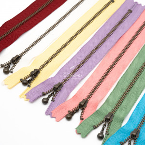 Молния YKK 15 см