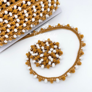 Тесьма с помпонами