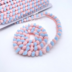 Тесьма с помпонами