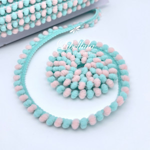 Тесьма с помпонами