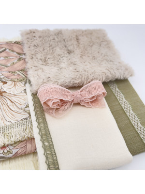 Марфуша (бежево-розовый наряд)