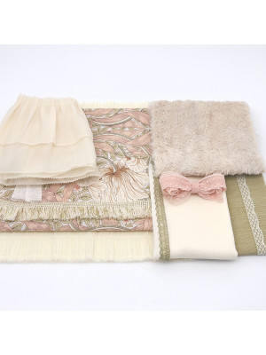 Марфуша (бежево-розовый наряд)