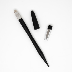 Макетный нож