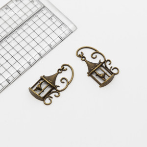 Клетка с птичкой