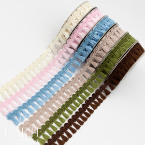 Тесьма с кисточками Тесьма с кисточками