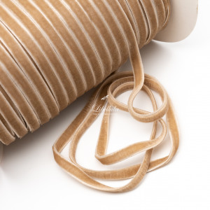 Бархатная лента (двухсторонняя) Бархатная лента (двухсторонняя)