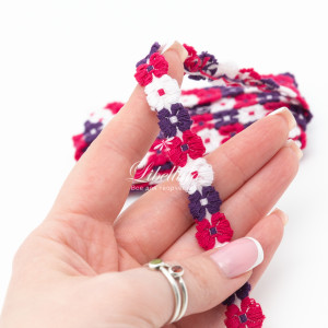 Тесьма с вышивкой