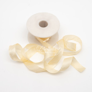 Шелковая лента 13 мм 502 Шелковая лента 13 мм 502