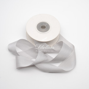 Шелковая лента 25 мм 690 Шелковая лента 25 мм 690